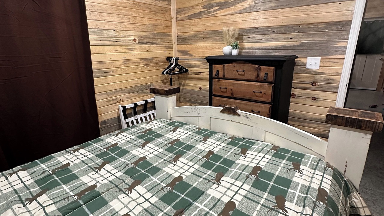 Photo of Bedroom in Winrock