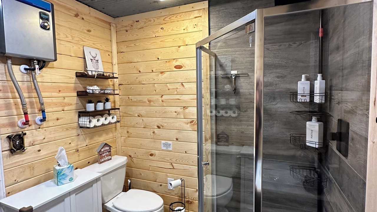 Photo of Bathroom in Winrock