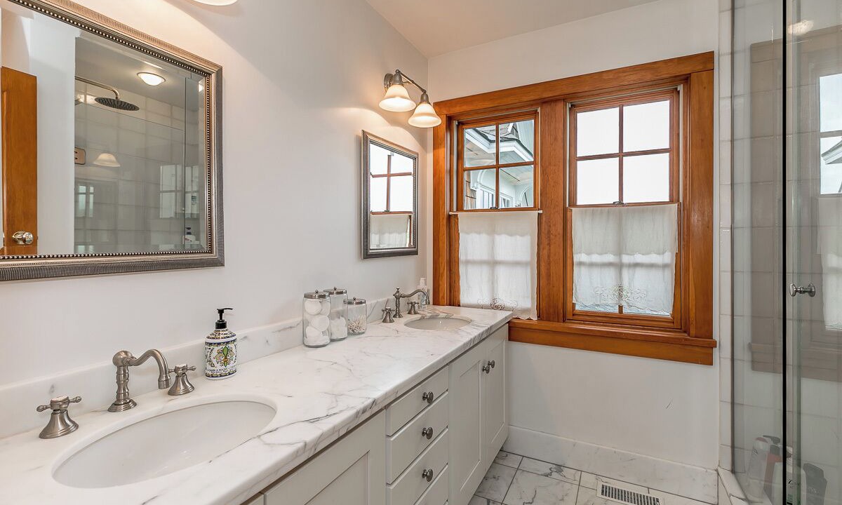 Photo of Bathroom in Terra Nova