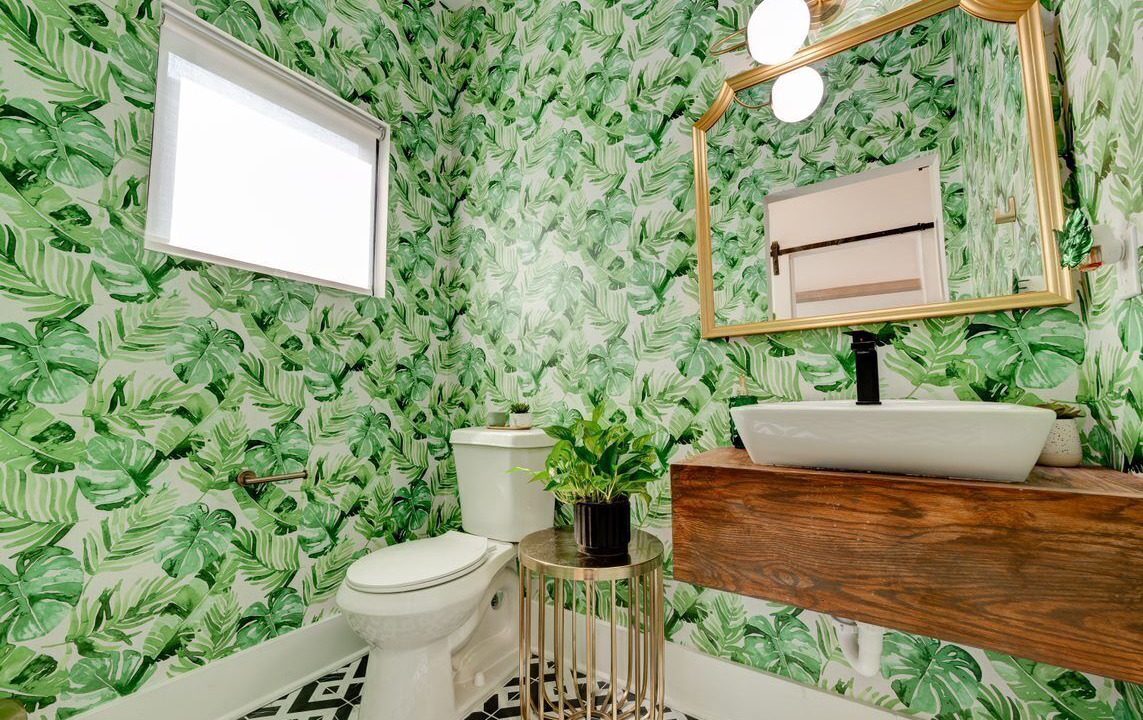 Photo of Bathroom in Downtown Memphis