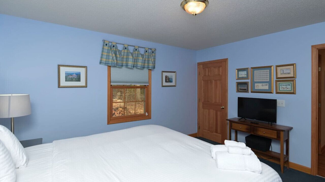 Photo of Bedroom in Leesville