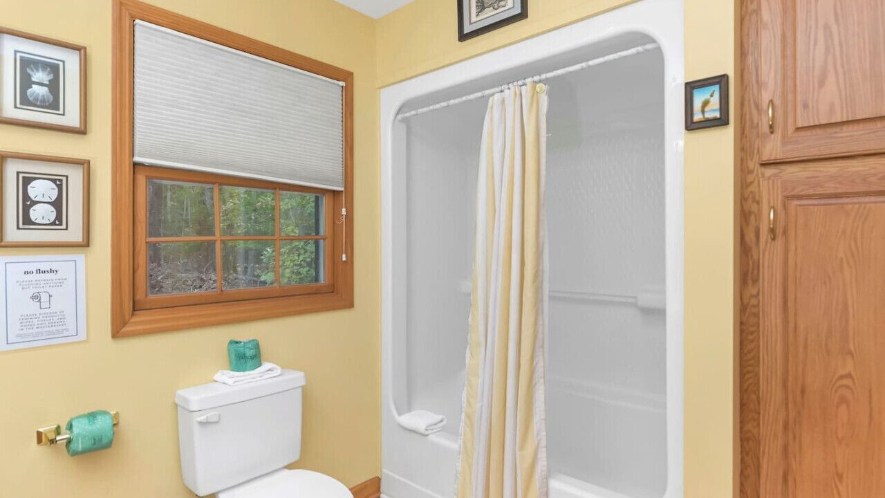 Photo of Bathroom in Leesville
