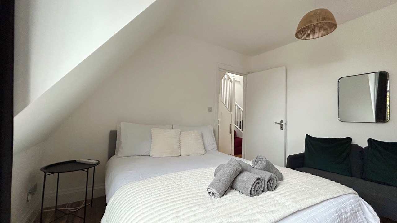 Photo of Bedroom in Homerton