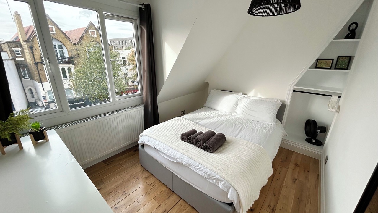 Photo of Bedroom in Homerton