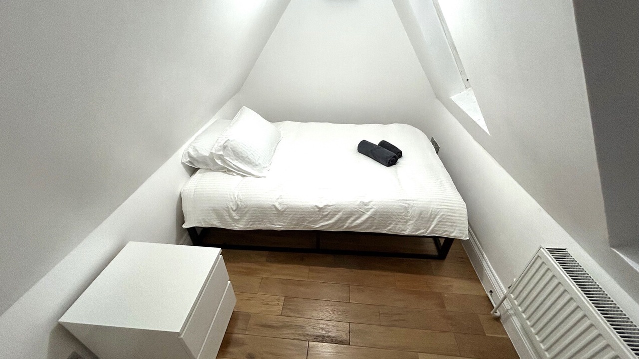 Photo of Bedroom in Homerton