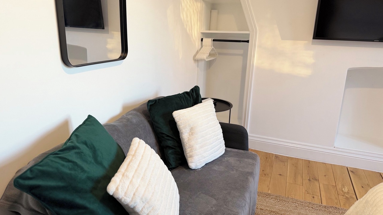 Photo of Livingroom in Homerton