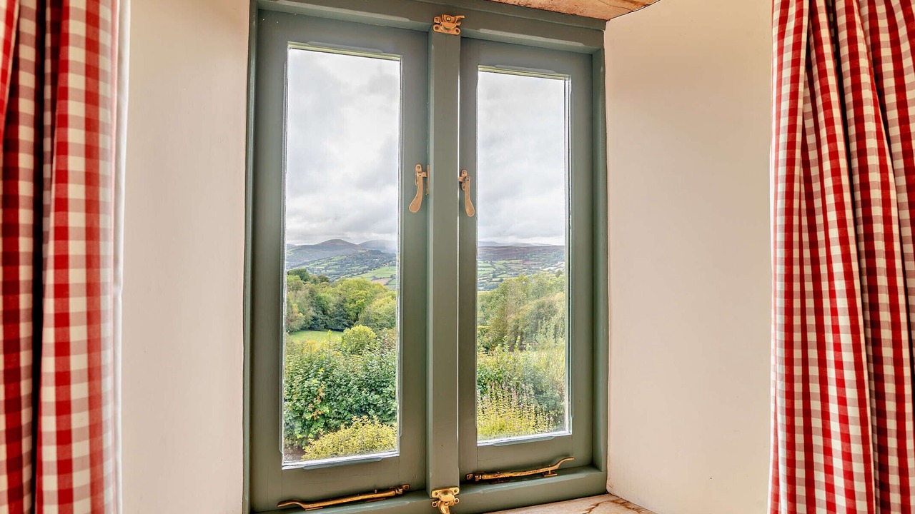 Photo of Others in Cwmdu