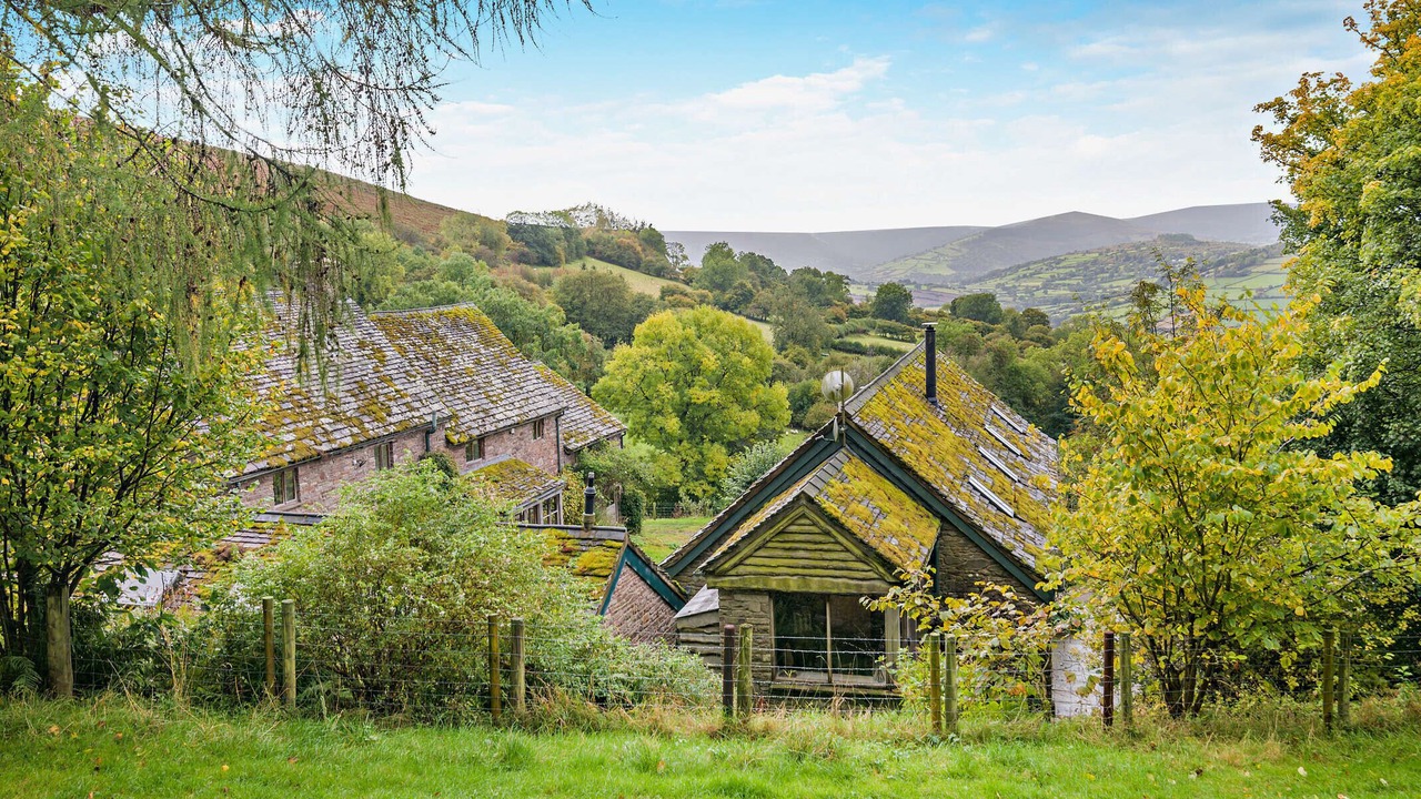 Photo of Others in Cwmdu