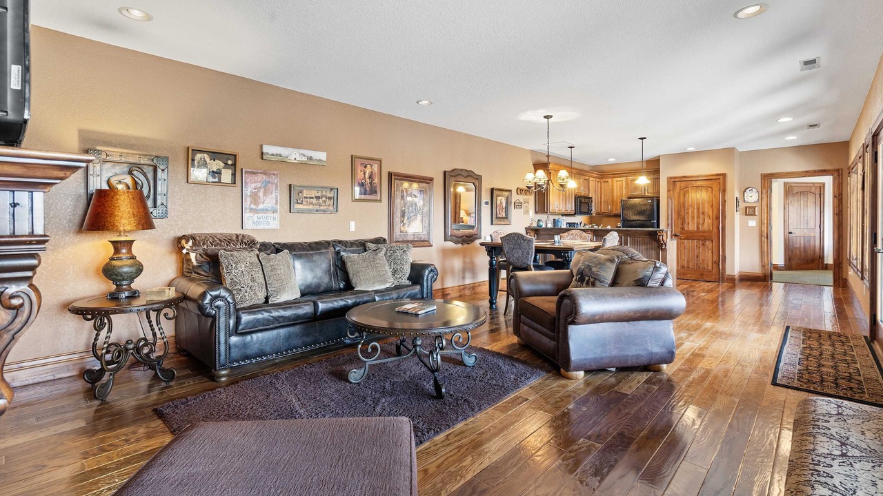 Photo of Bedroom in Branson Theater District