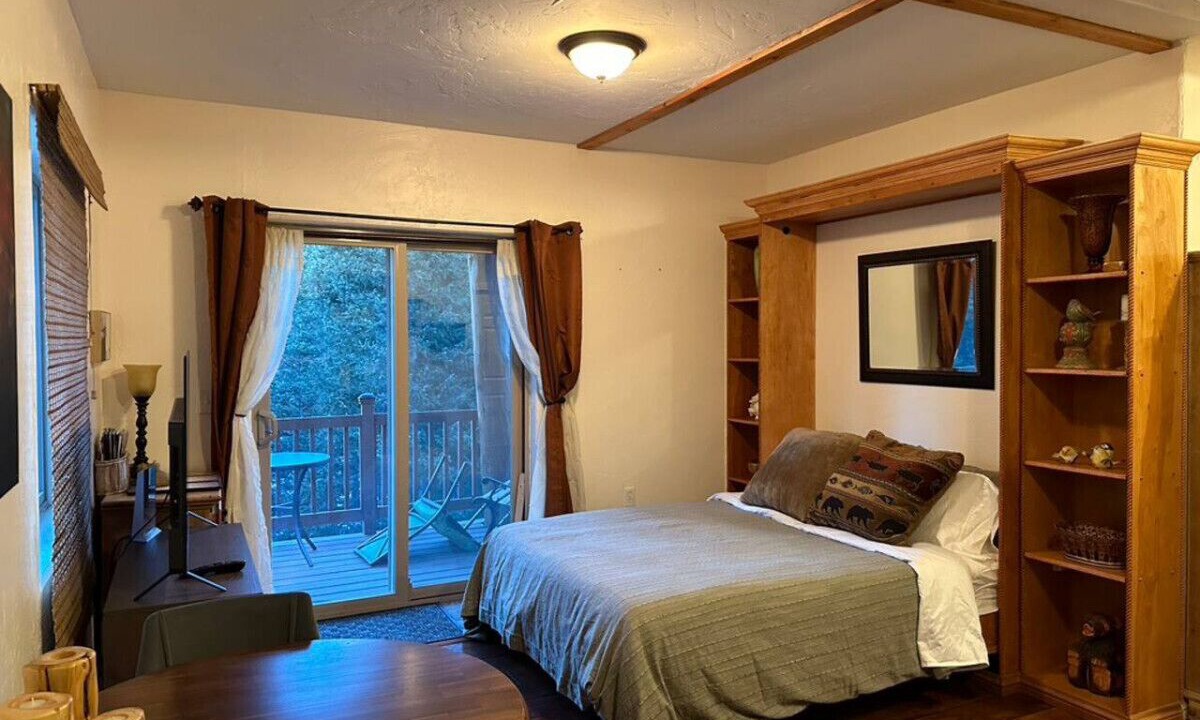 Photo of Bedroom in Saint Mary's