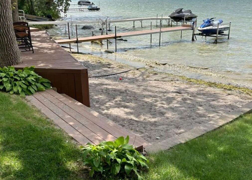 Photo of Others in Three Mile Bay