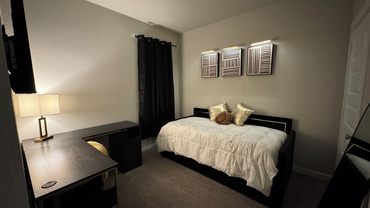 Photo of Bedroom in Southeast Houston