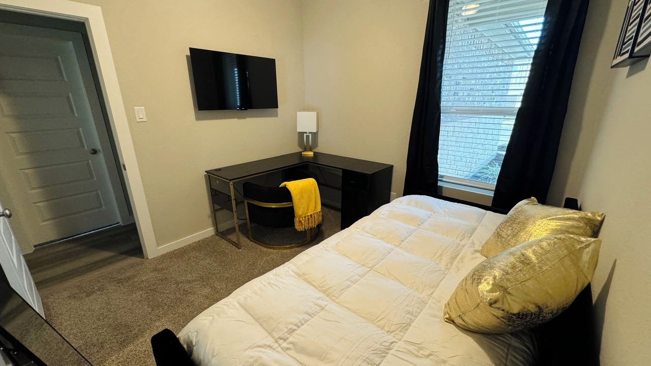 Photo of Bedroom in Southeast Houston