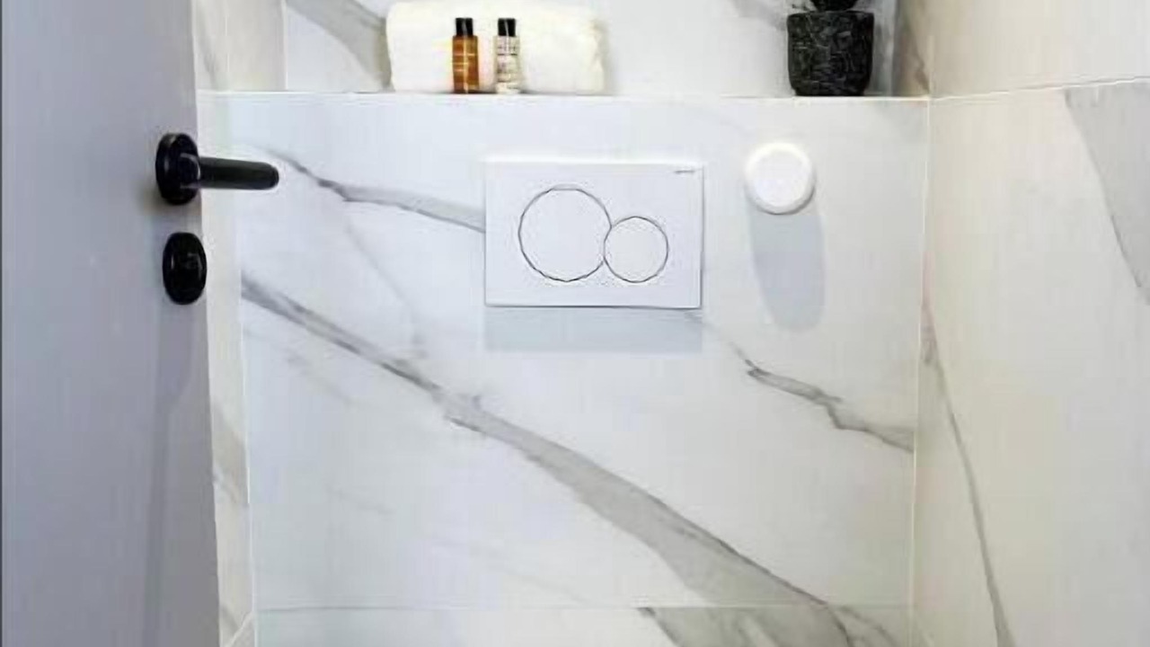 Photo of Bathroom in Odeon