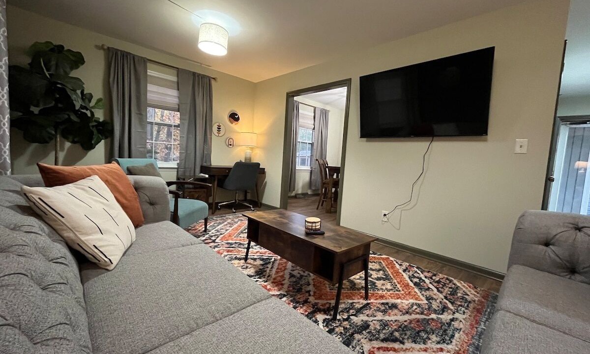 Photo of Livingroom in Winston - Salem