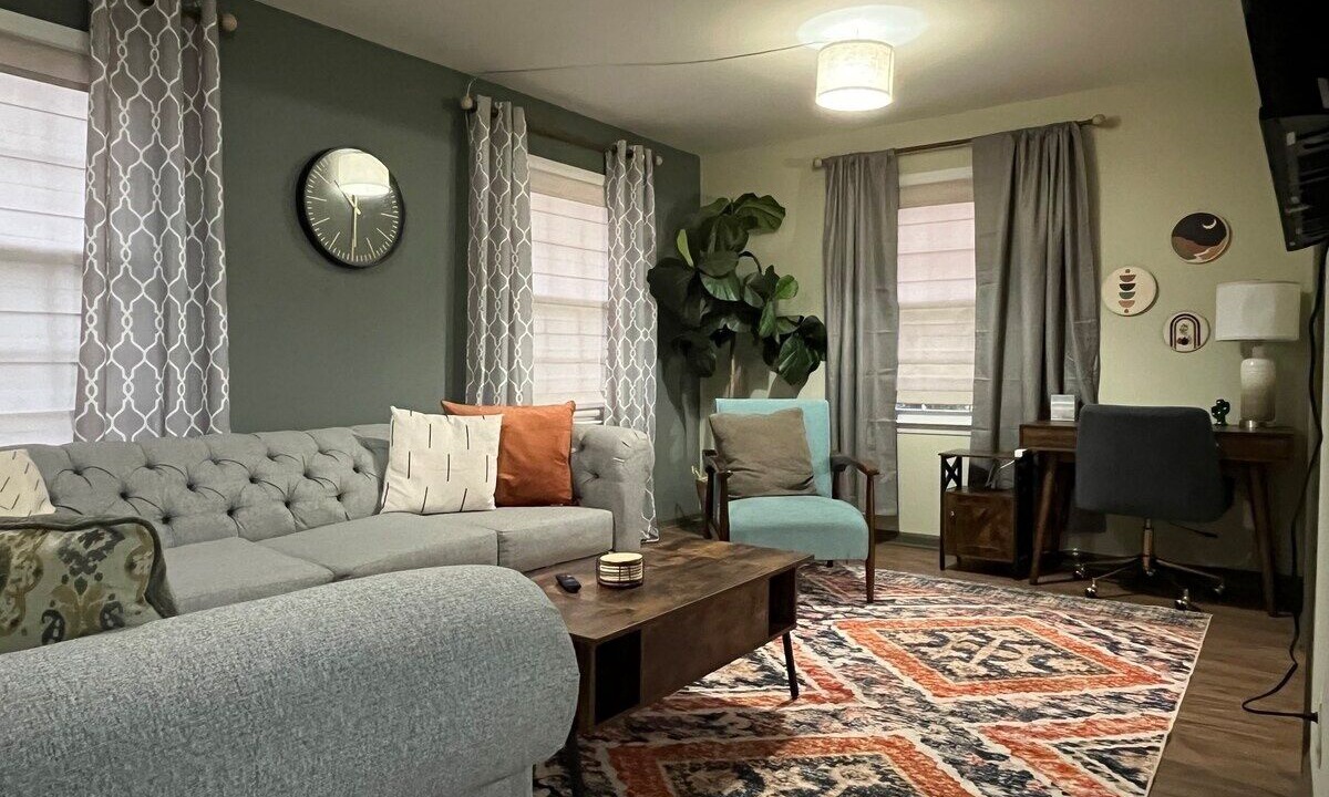 Photo of Livingroom in Winston - Salem