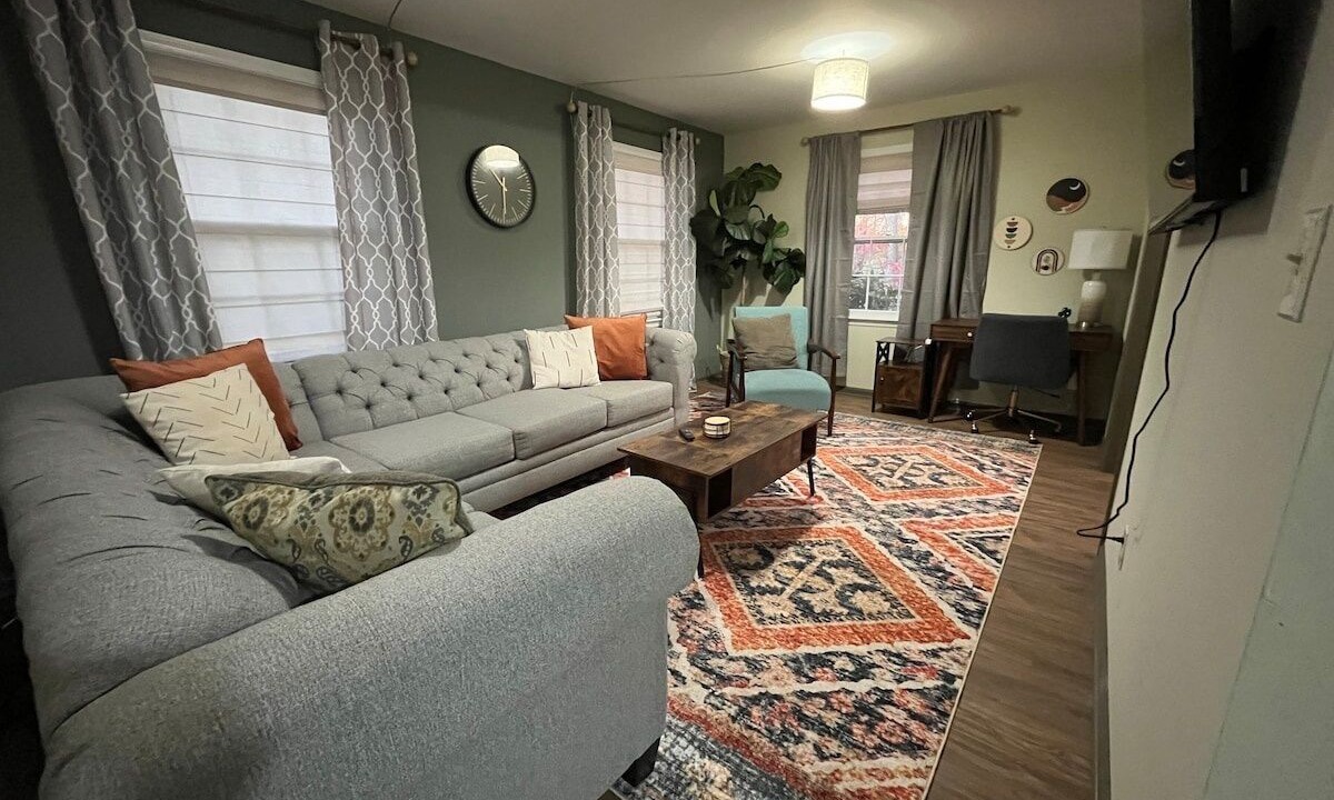 Photo of Livingroom in Winston - Salem