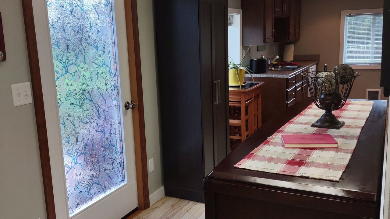 Photo of Others in Otis