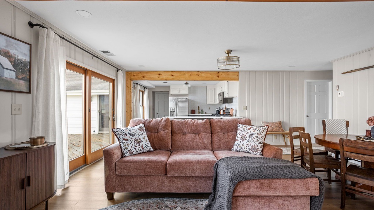 Photo of Livingroom in Rochester