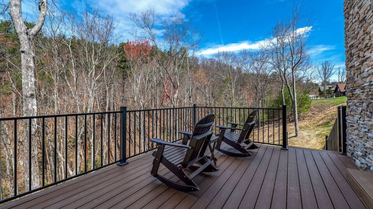 Photo of Patio Balcony in Gatlinburg - Pigeon Forge