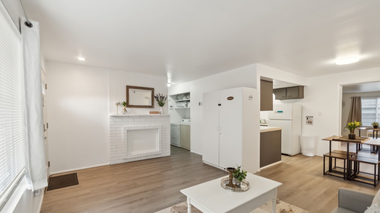 Photo of Bedroom in Lake Hills