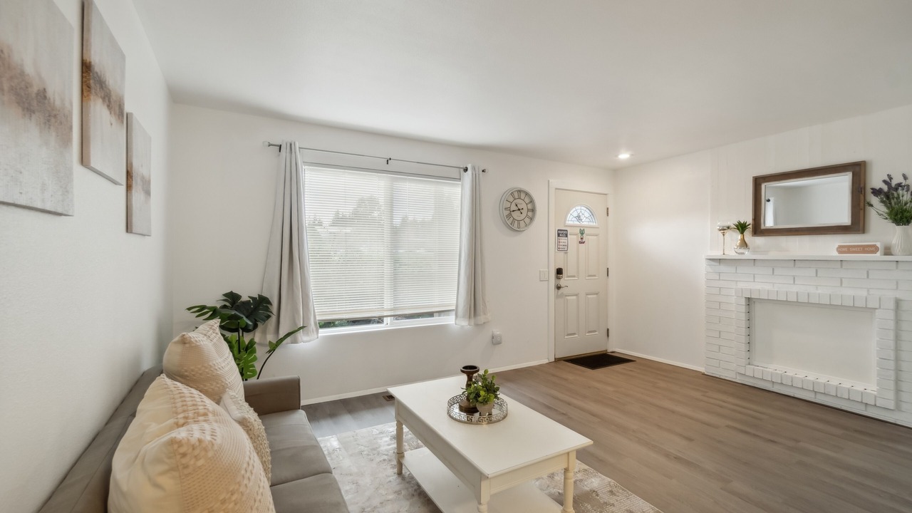 Photo of Bedroom in Lake Hills