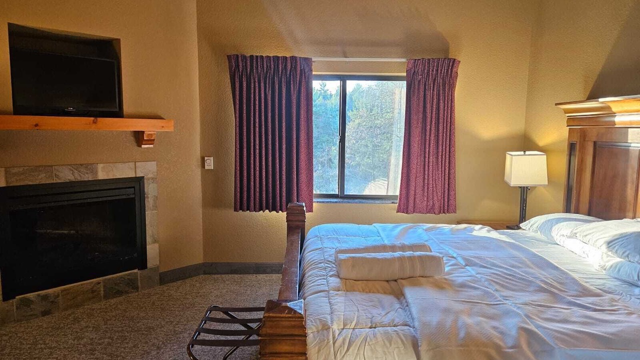 Photo of Bedroom in Wisconsin Dells