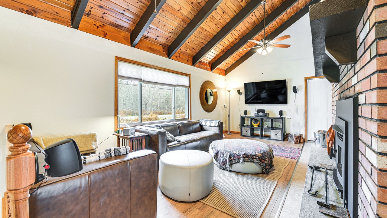 Photo of Livingroom in Windham