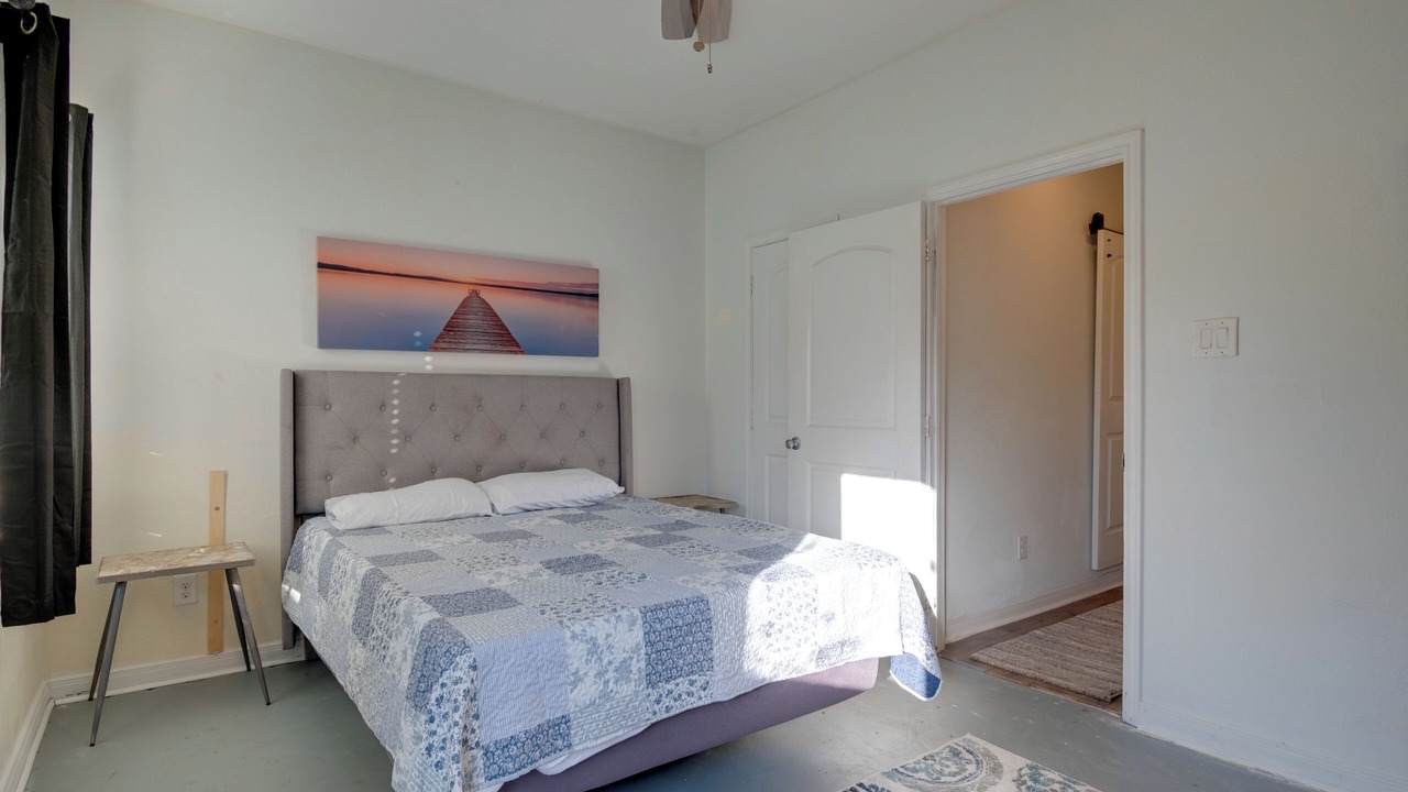 Photo of Livingroom in Montgomery