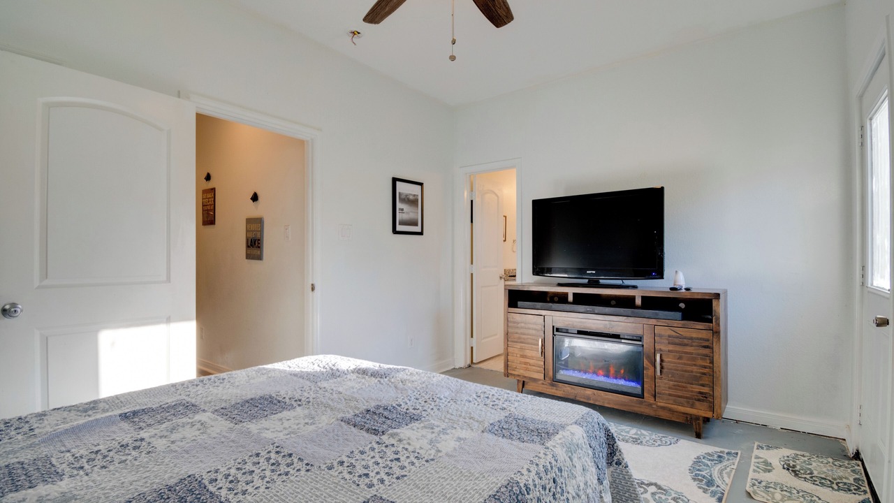 Photo of Bedroom in Montgomery
