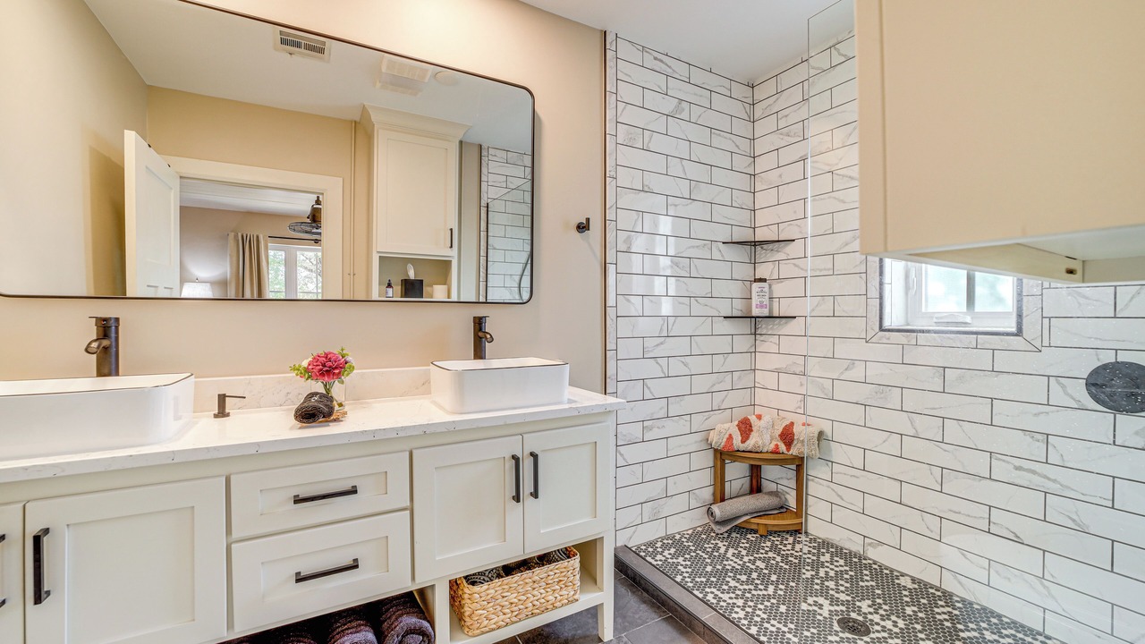 Photo of Bathroom in Sand Springs