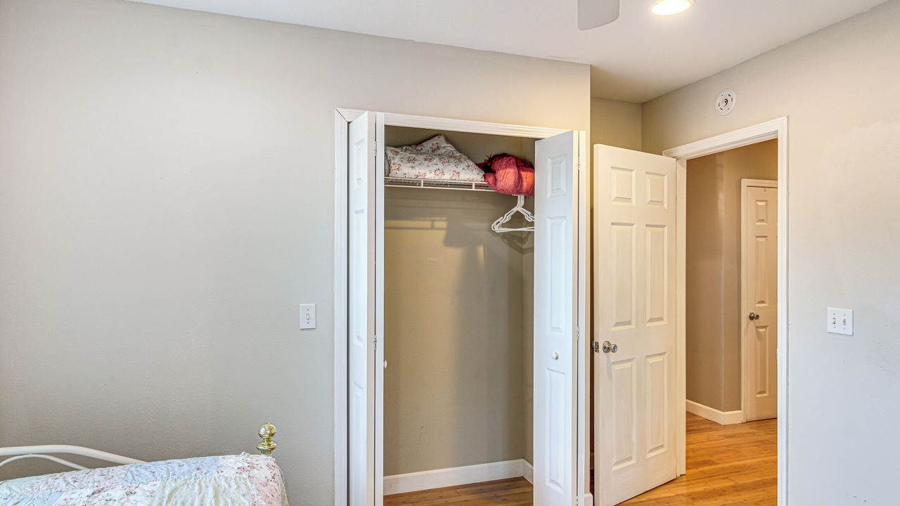 Photo of Bedroom in Navy Point