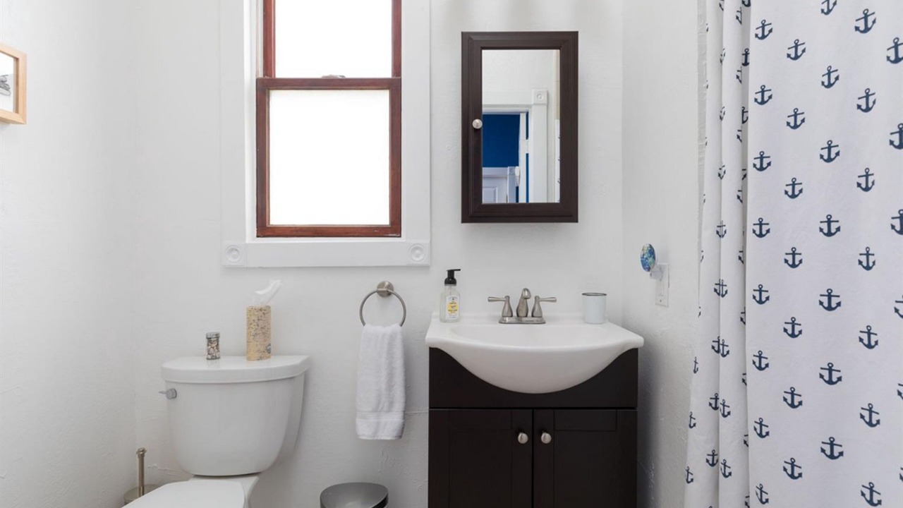 Photo of Bathroom in Vallejo