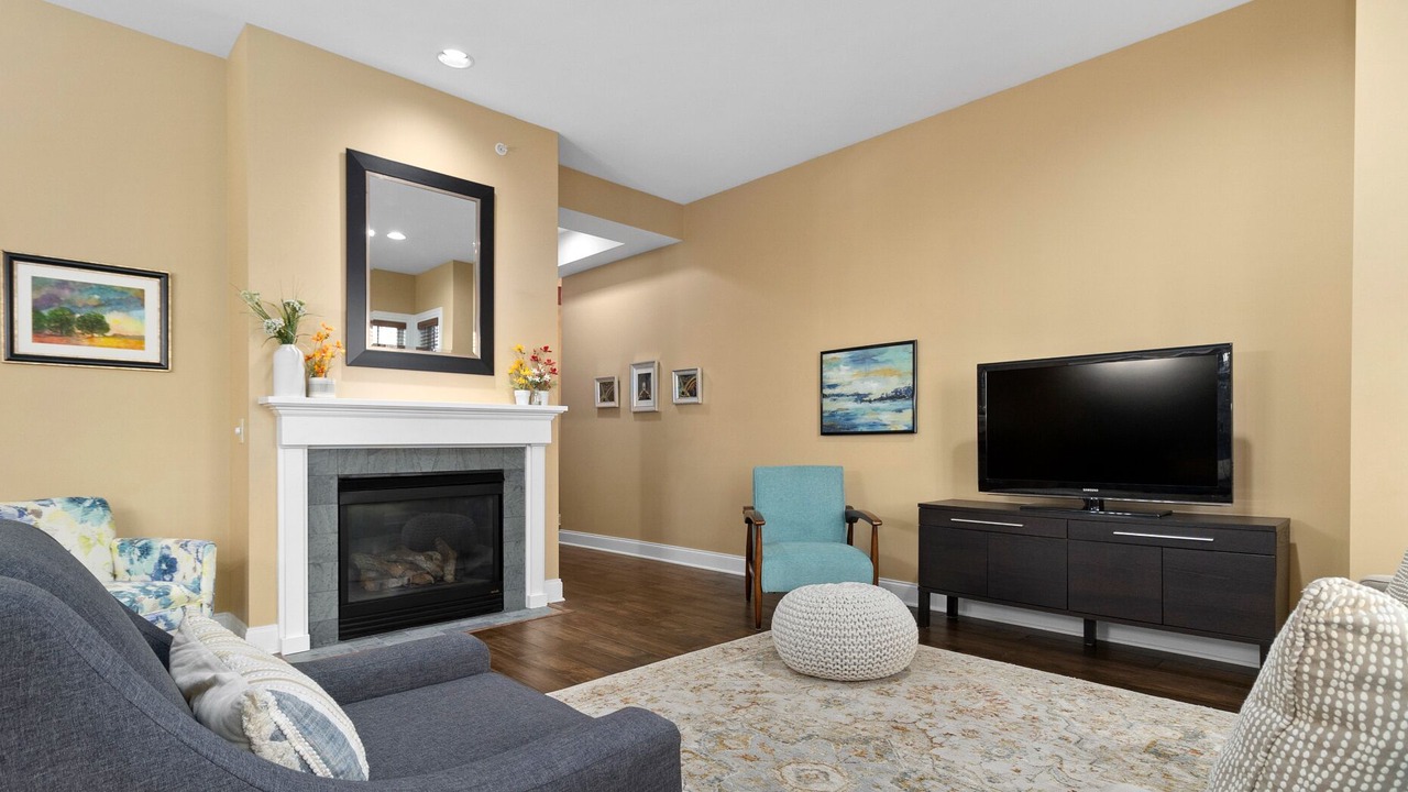 Photo of Livingroom in Saratoga Springs