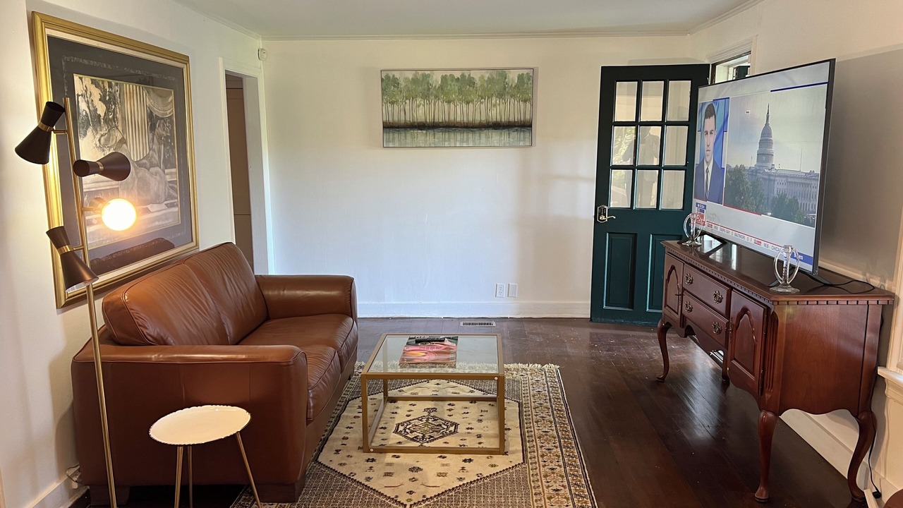 Photo of Livingroom in Owings Mills
