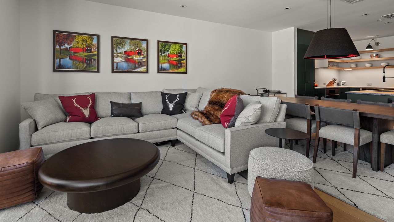 Photo of Livingroom in Stowe Area