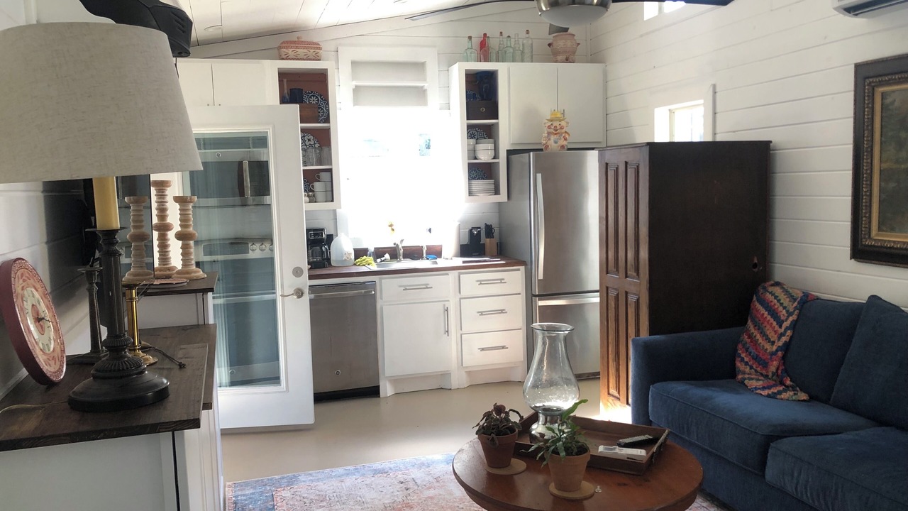 Photo of Livingroom in Pointblank