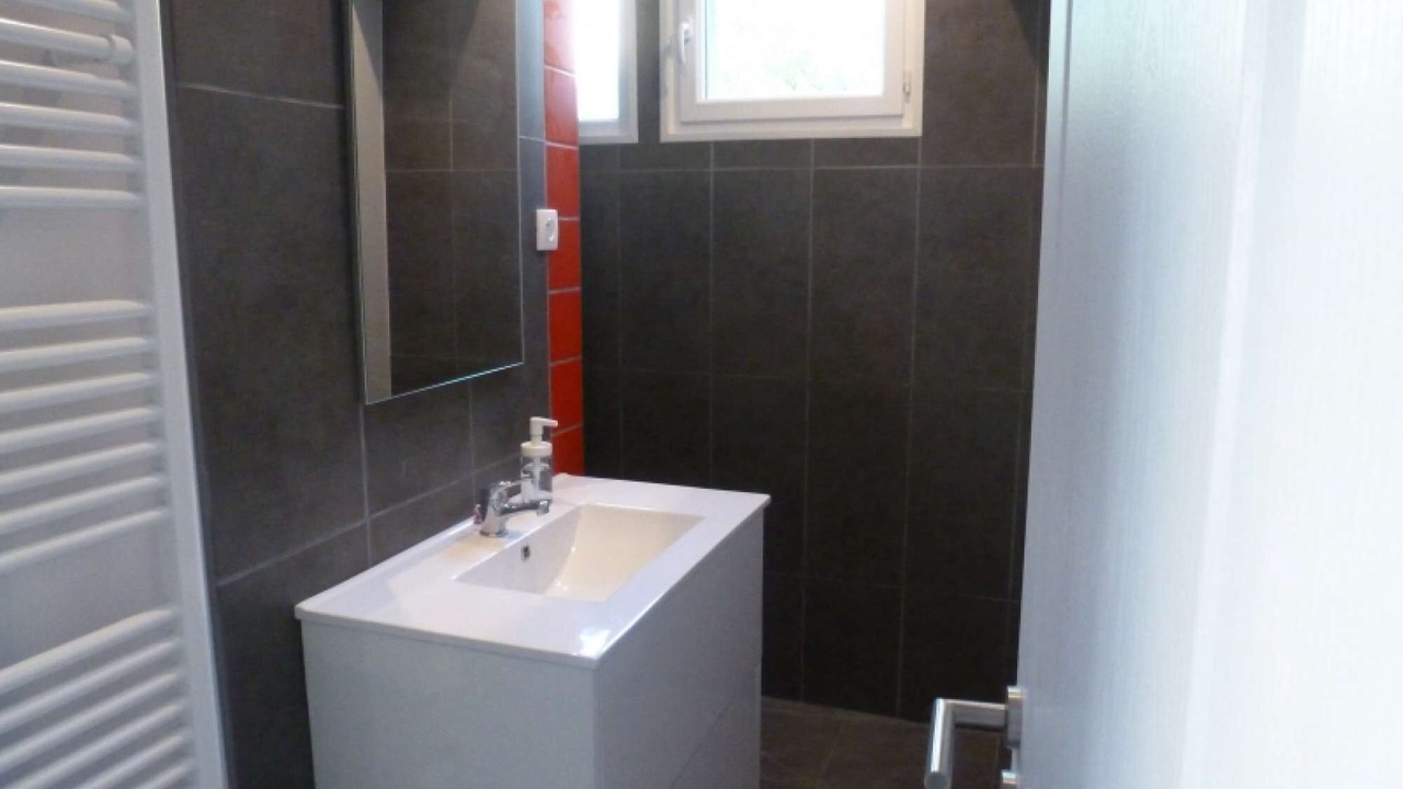 Photo of Bathroom in Vouneuil-sur-Vienne