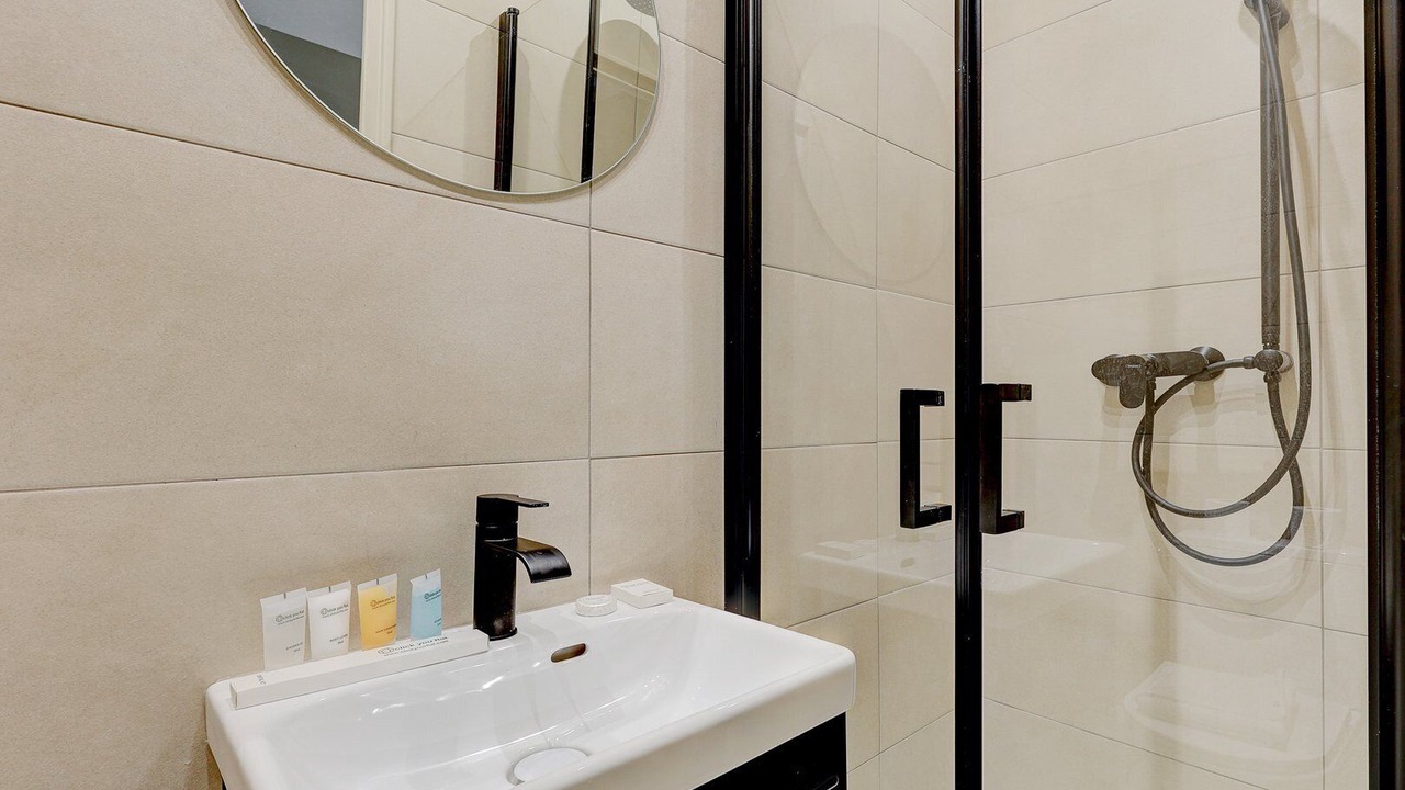 Photo of Bathroom in Porte-Dauphine