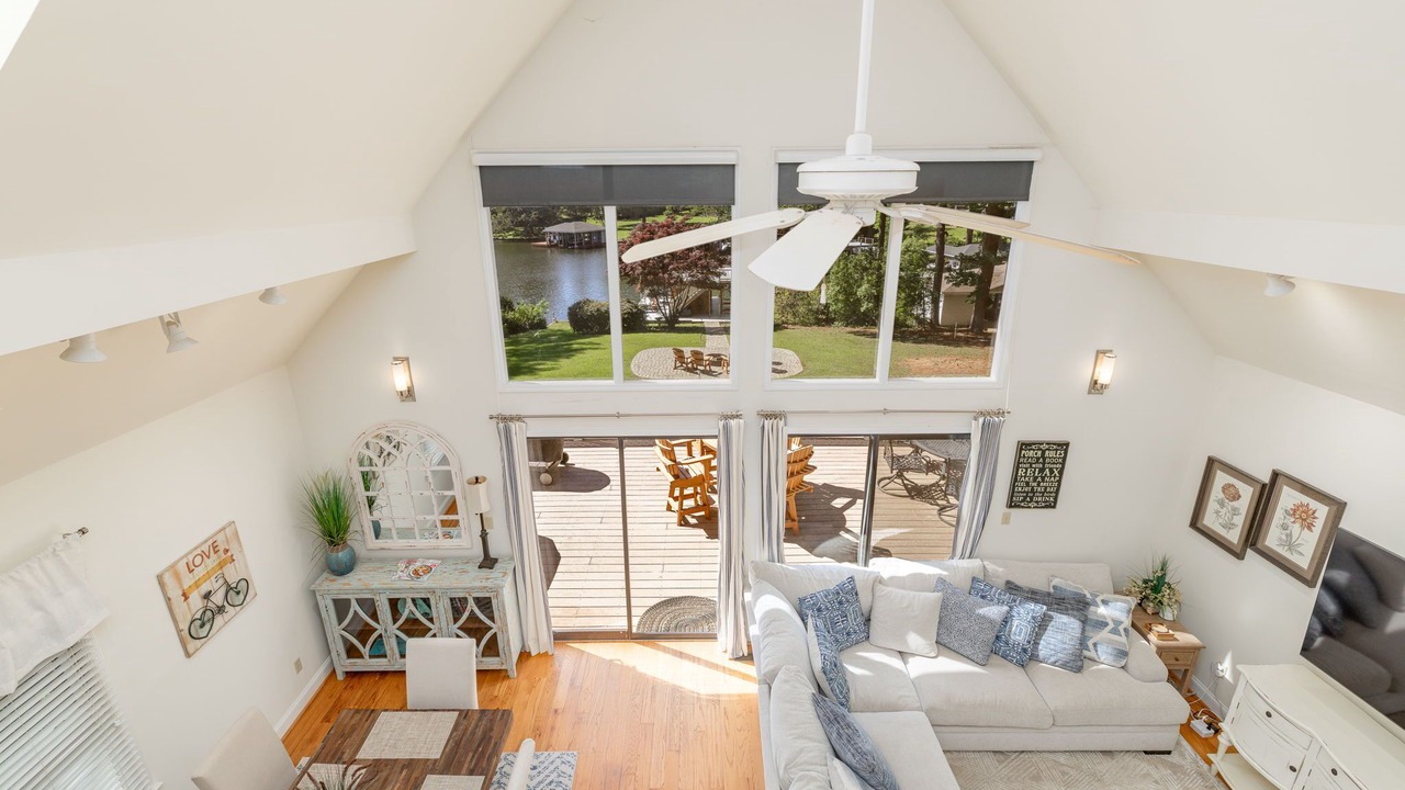 Photo of Livingroom in Henrico
