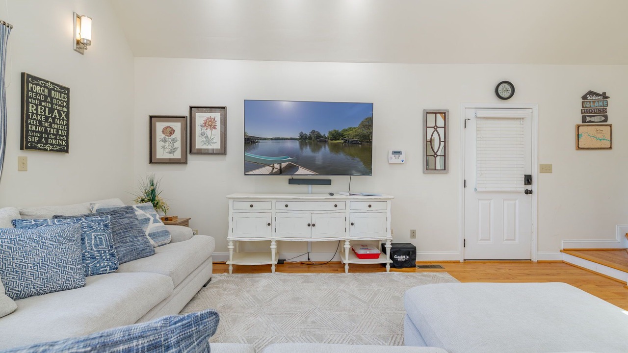 Photo of Livingroom in Henrico