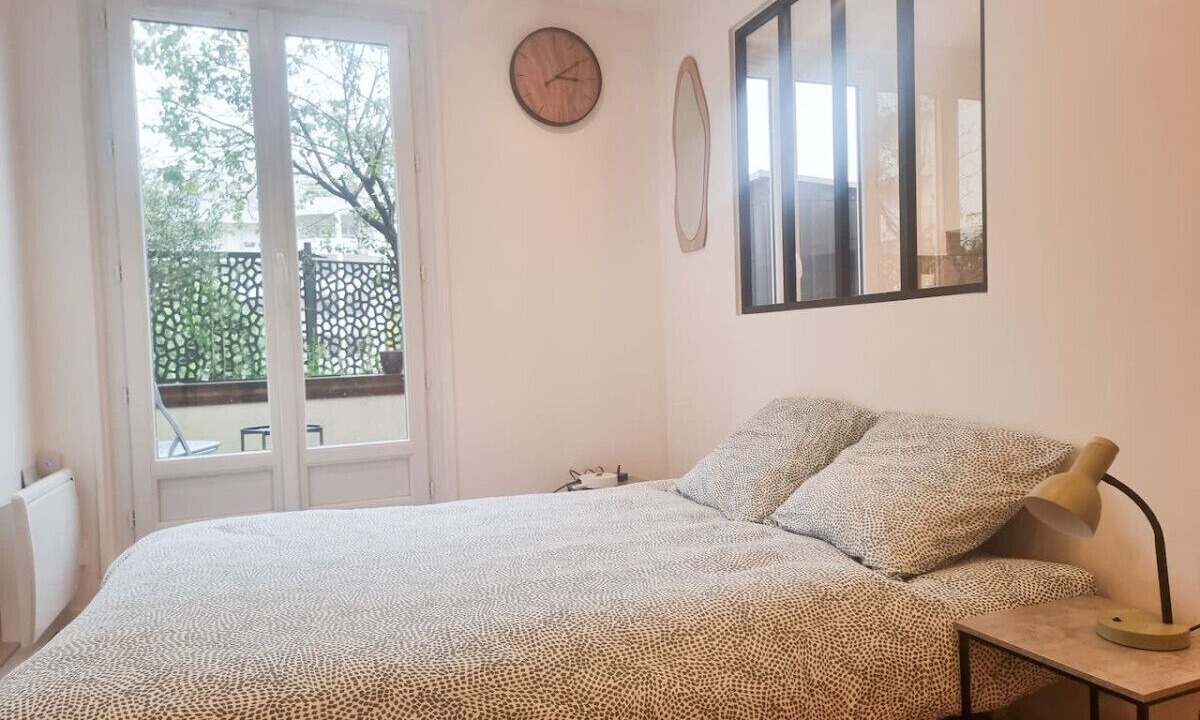 Photo of Bedroom in Montigny-le-Bretonneux