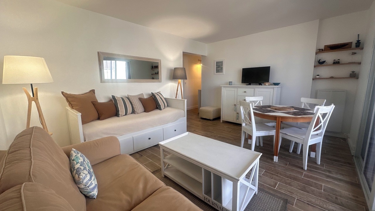 Photo of Livingroom in Le Grau-Du-Roi
