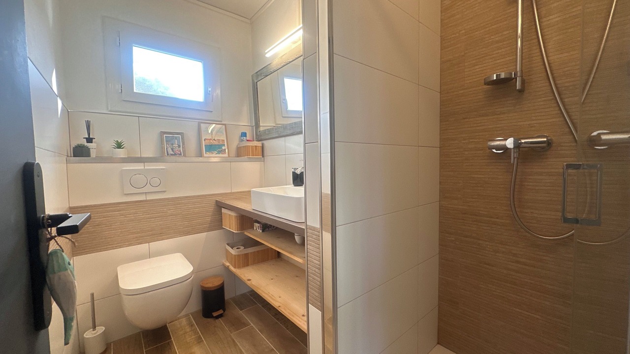 Photo of Bathroom in Le Grau-Du-Roi