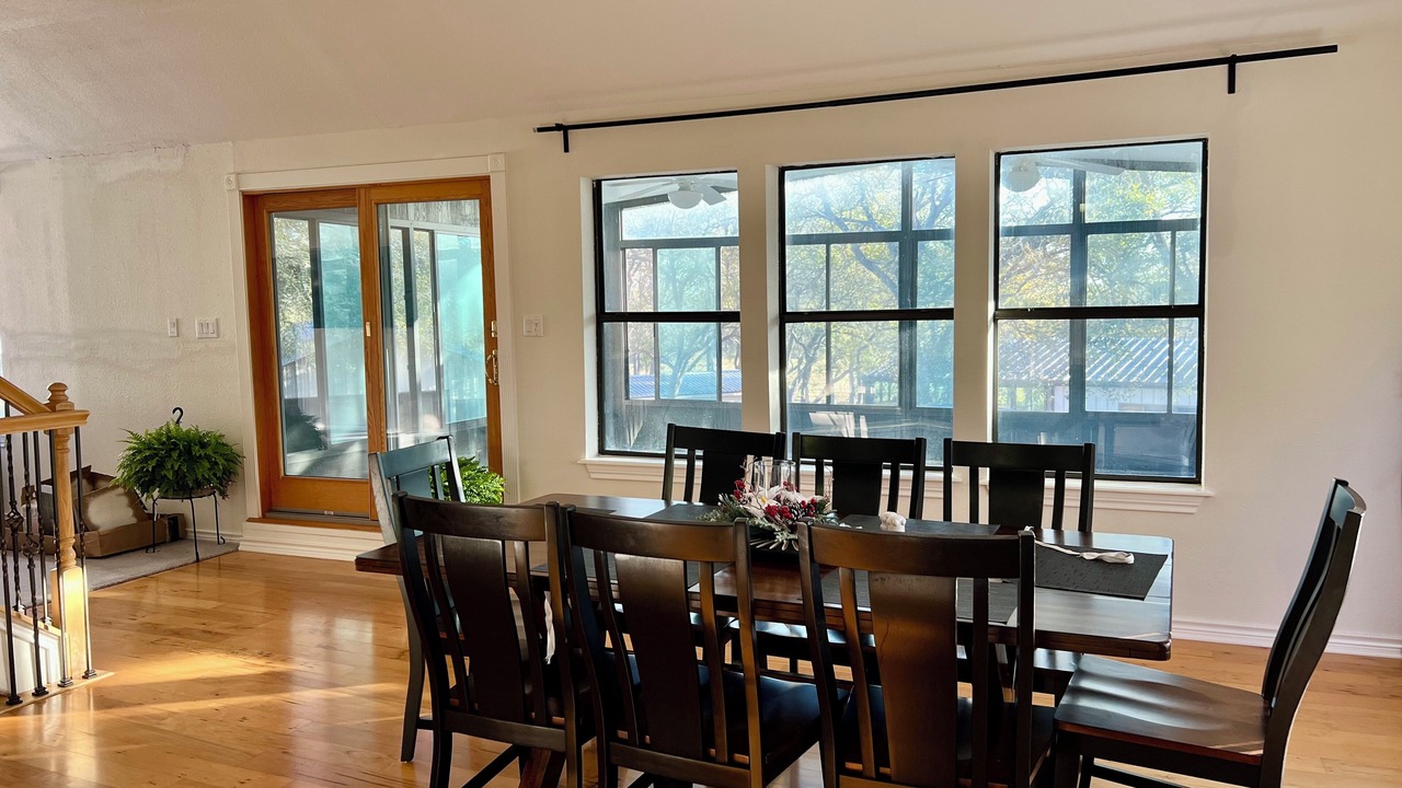 Photo of Others in Del Valle