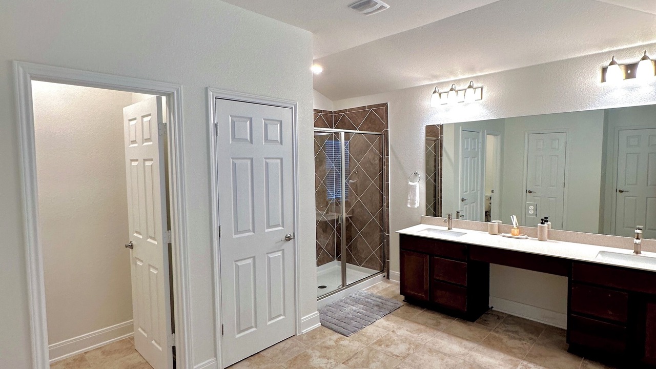 Photo of Bathroom in Kyle