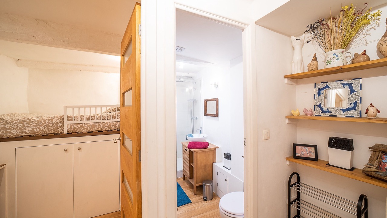 Photo of Bathroom in Ceret