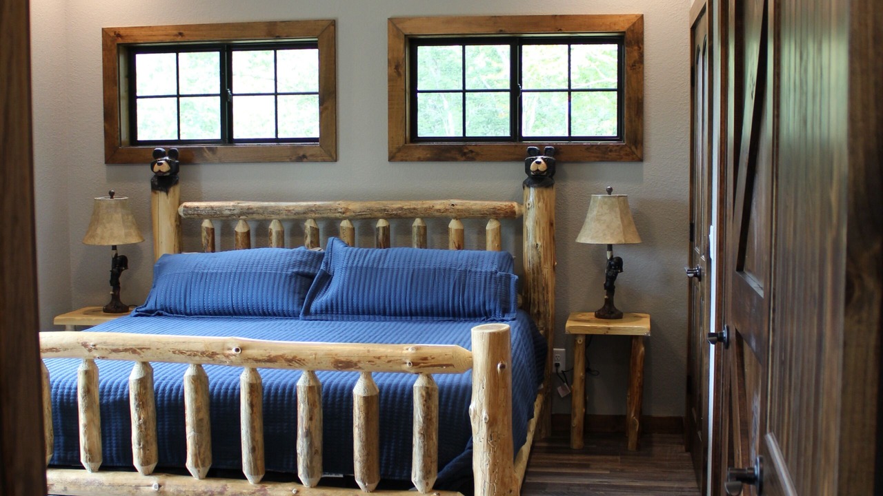 Photo of Bedroom in Hayesville
