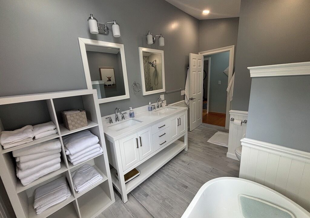 Photo of Bathroom in Rindge