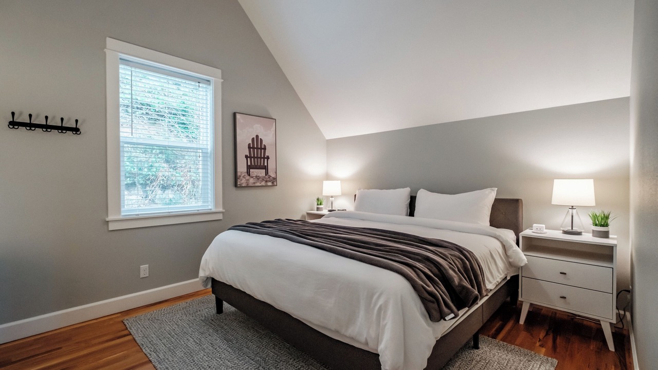 Photo of Others in Nelscott